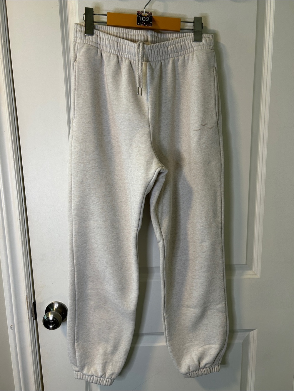 102. Women's Cozy Elastic-Waist Sweatpants in Light Gray